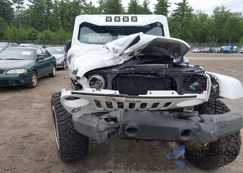 2015 Jeep Wrangler Unlimited Sahara z USA, uszkodzony, nr VIN 1C4BJWEG8FL562167